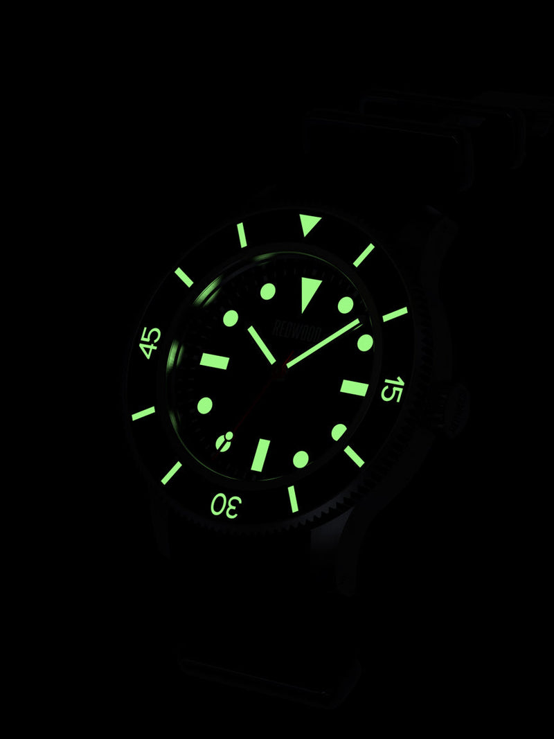 Tactical v2 - MIL-SPEC (Solar)