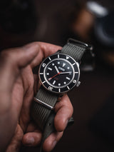 Tactical v2 - MIL-SPEC (Solar)